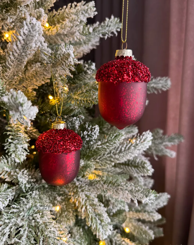 35 Traditional Red Christmas Decor Ideas for a Warm and Cozy Holiday