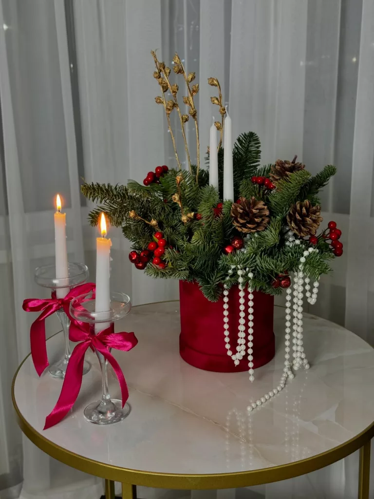 25 Creative Christmas Candles to Make Your Home Feel Festive