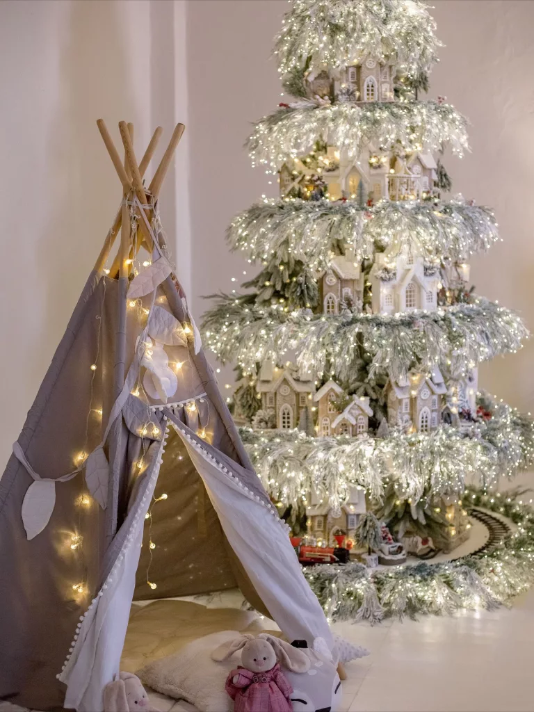 26 Beautiful Christmas Photo Backdrop Ideas for Magical Holiday Photos