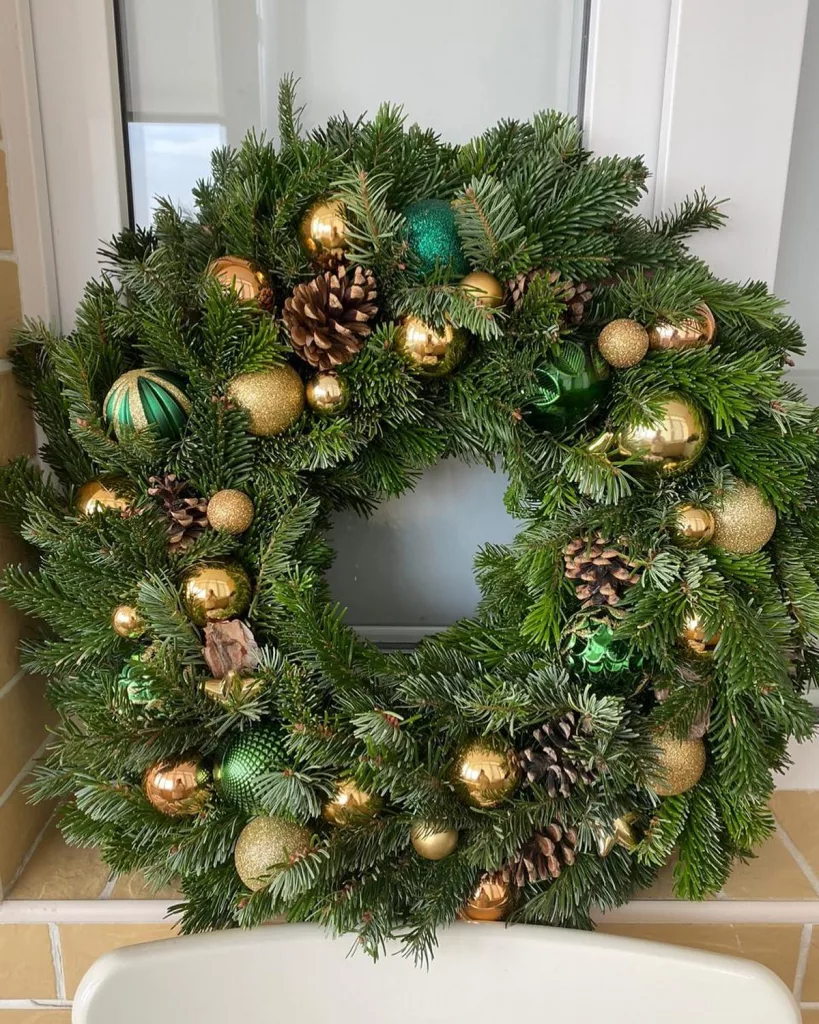 30 Unique Christmas Wreath Ideas for a Creative Holiday Decoration