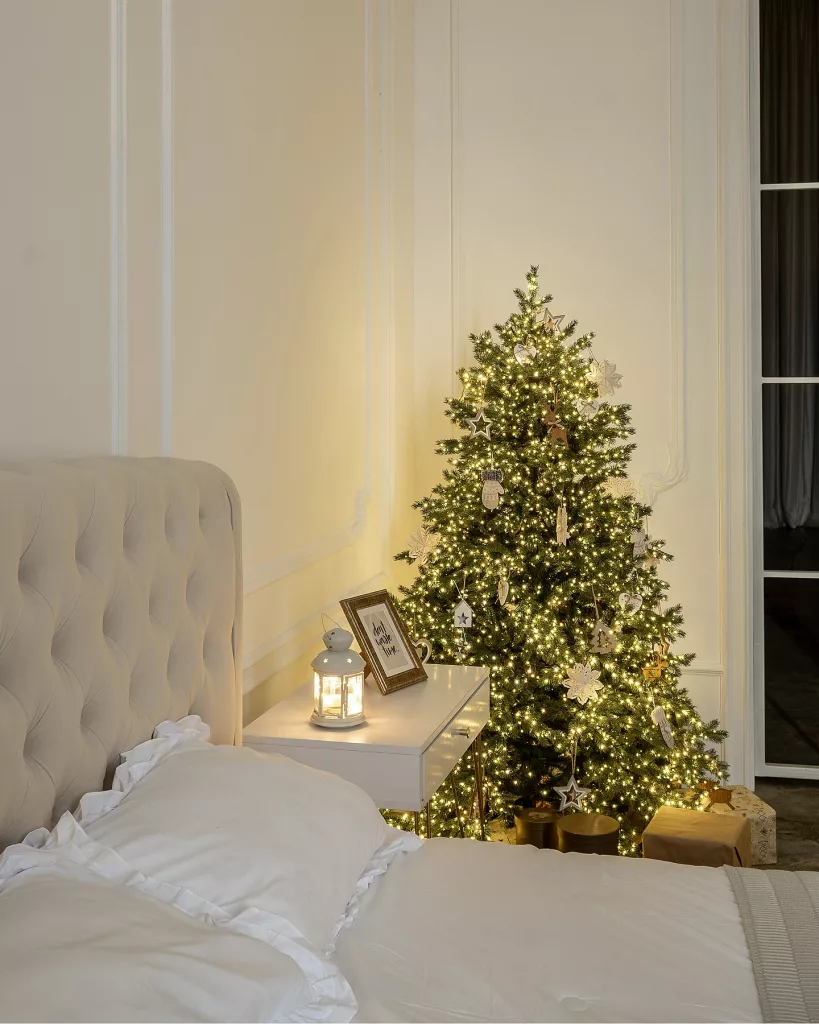 29 Cozy Christmas Bedroom Ideas for a Magical Holiday Atmosphere