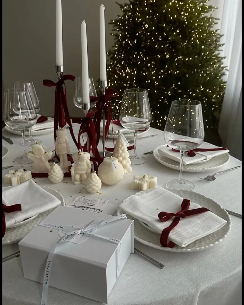 30 Christmas Table Decor Ideas for a Beautiful Holiday Dinner