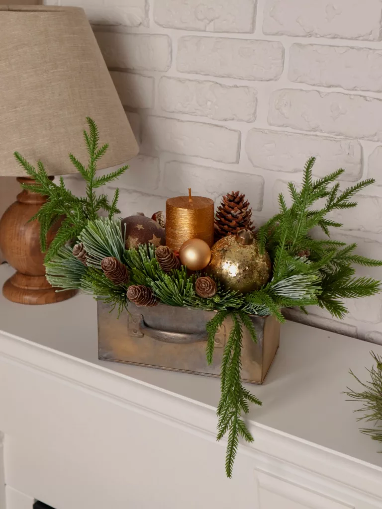 25 Easy Christmas Decorating Ideas to Make Your Home Feel Cozy