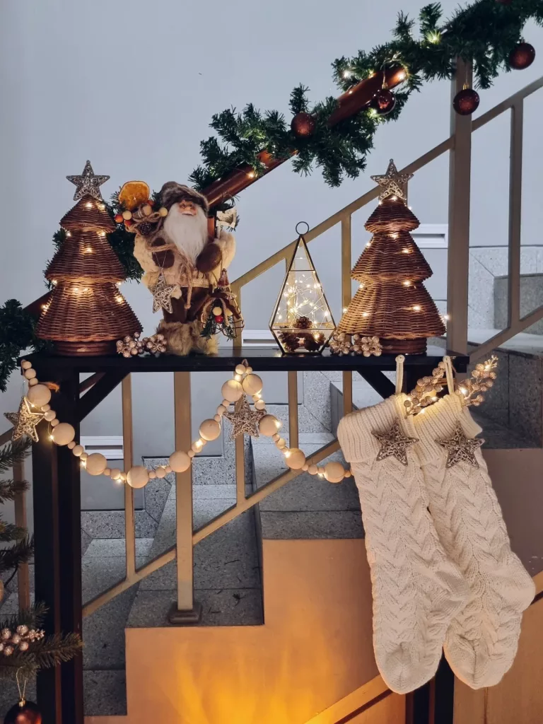 28 Elegant Neutral Christmas Decor Ideas for a Cozy Holiday Home