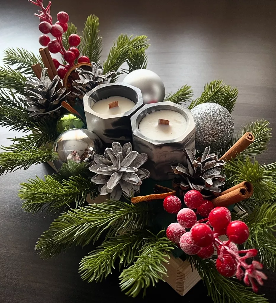 25 Creative Christmas Candles to Make Your Home Feel Festive