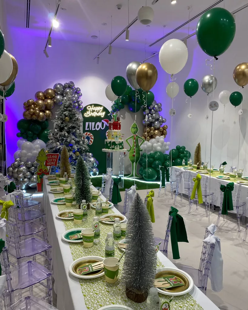 26 Christmas Party Decor Ideas for a Festive and Magical Celebration