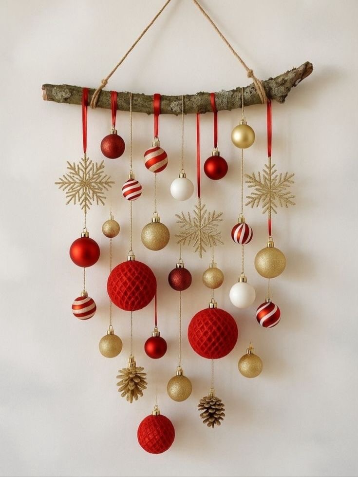 26 Easy DIY Christmas Home Decorations to Make in 2026