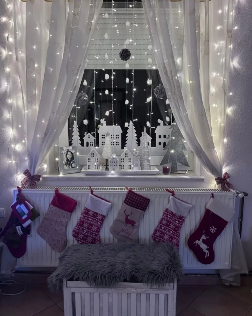 29 Enchanting Christmas Window Decor Ideas for a Festive Home