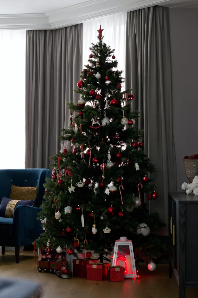 27 Modern Christmas Interior Ideas for a Stylish and Cozy Holiday Home