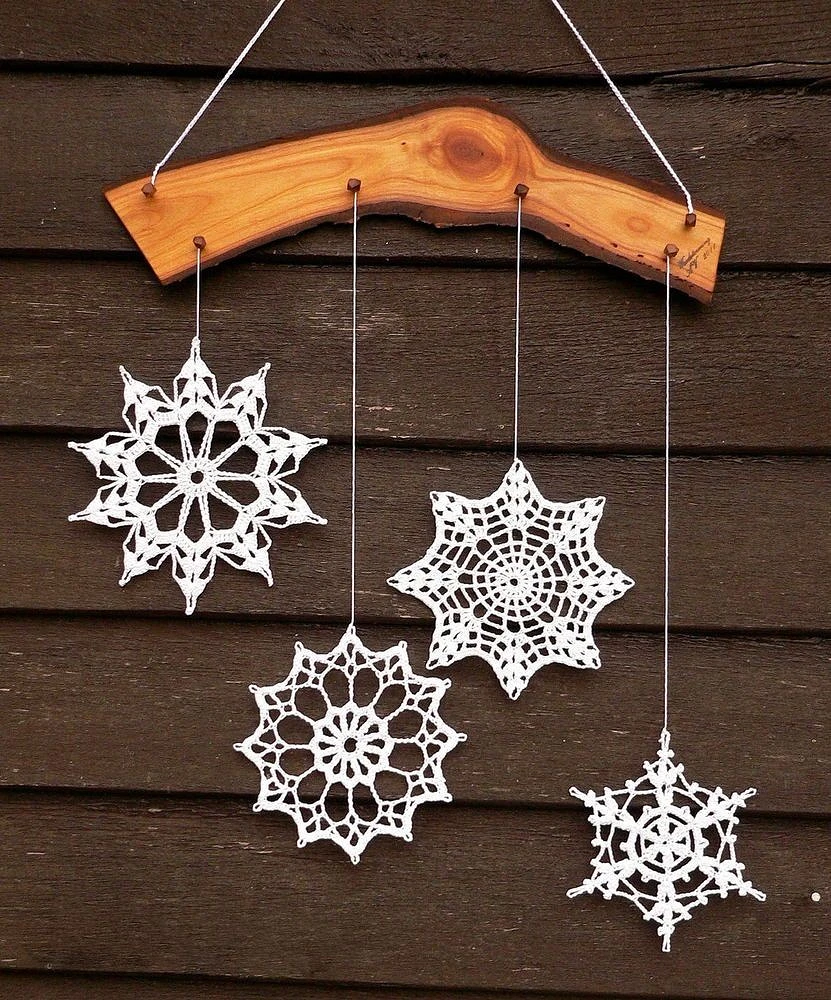 32 Christmas Snowflake Decor Ideas to Make Your Home Feel Magical