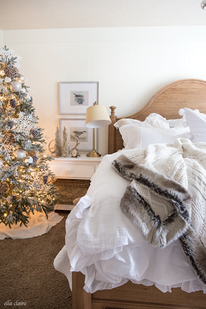 Elegant Bedroom with Flocked Christmas Tree and Knit Textures — Christmas Bedroom Decor