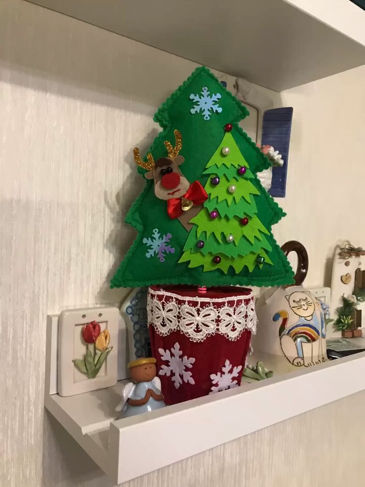 30 Creative Christmas Tree Crafts to Make Your Own Holiday Decor