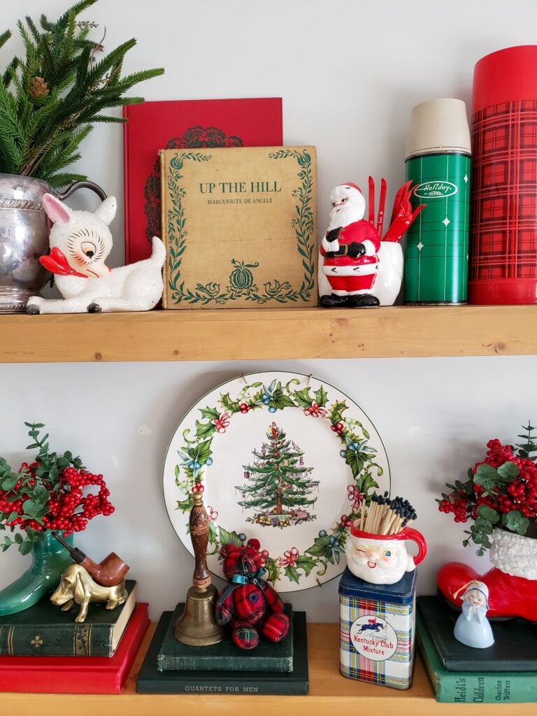 Vintage Christmas Decor Vignette on a Shelving Unit Vintage Christmas Decor Vignette on a Shelving Unit