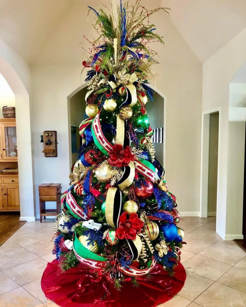29 Charming Red, White, and Blue Holiday Decorating Ideas for a Festive Home