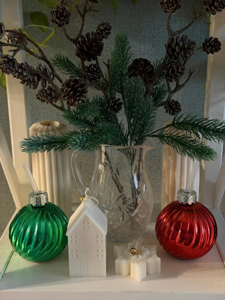29 Christmas Decor Arrangements for a Beautiful Home in 2026