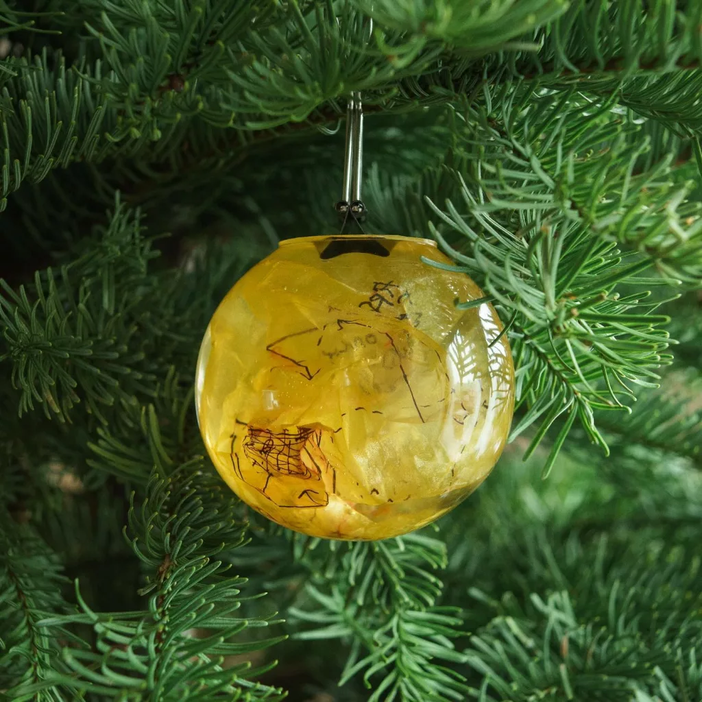 30 Beautiful Christmas Tree Balls for an Enchanting Holiday Home