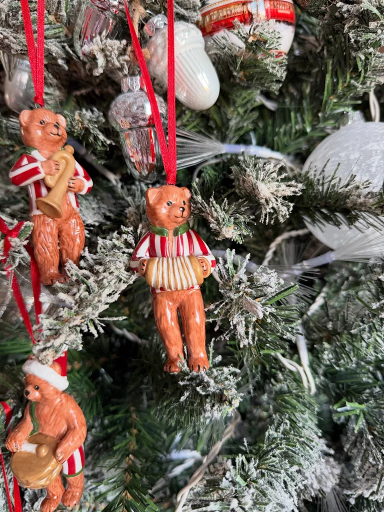 30 Unique Christmas Tree Ornaments to Make Your Tree Stand Out