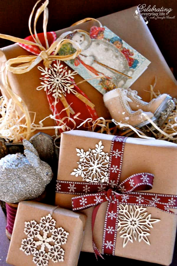 Vintage Kraft Paper Gift Wrapping — Christmas Crafts for Adults