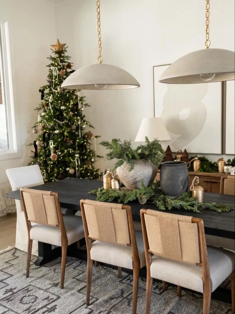 28 Elegant Neutral Christmas Decor Ideas for a Cozy Holiday Home