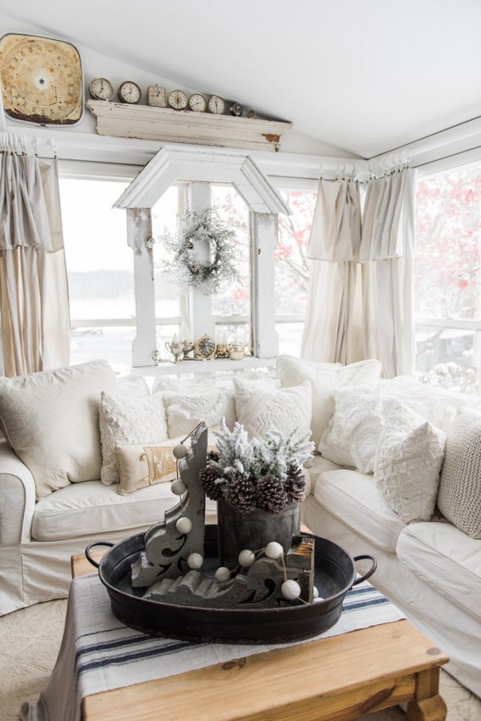 Cozy Farmhouse Living Room Coffee Table Vignette — Winter Home Decor