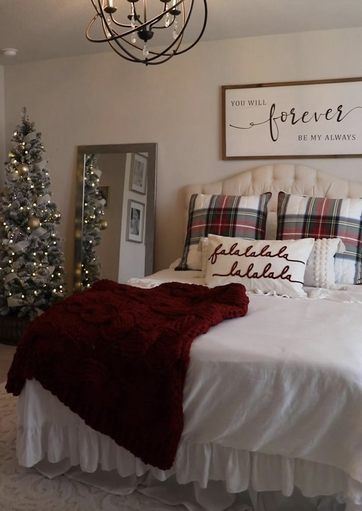 Modern Bedroom with Flocked Christmas Tree and Plaid Accents — Christmas Bedroom Decor