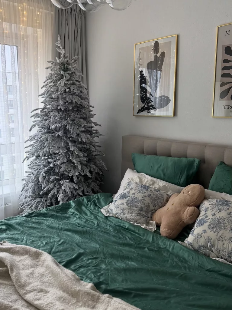 29 Cozy Christmas Bedroom Ideas for a Magical Holiday Atmosphere