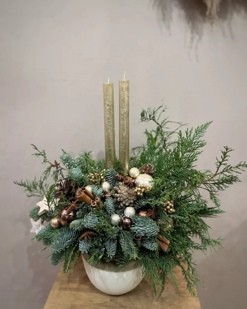 25 Creative Christmas Candles to Make Your Home Feel Festive