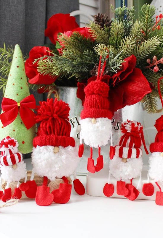23 Creative DIY Christmas Decorations to Make Your Home Feel Magical