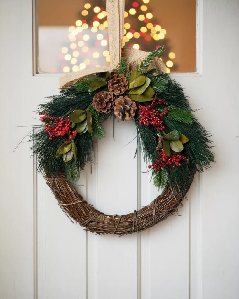 30 Unique Christmas Wreath Ideas for a Creative Holiday Decoration