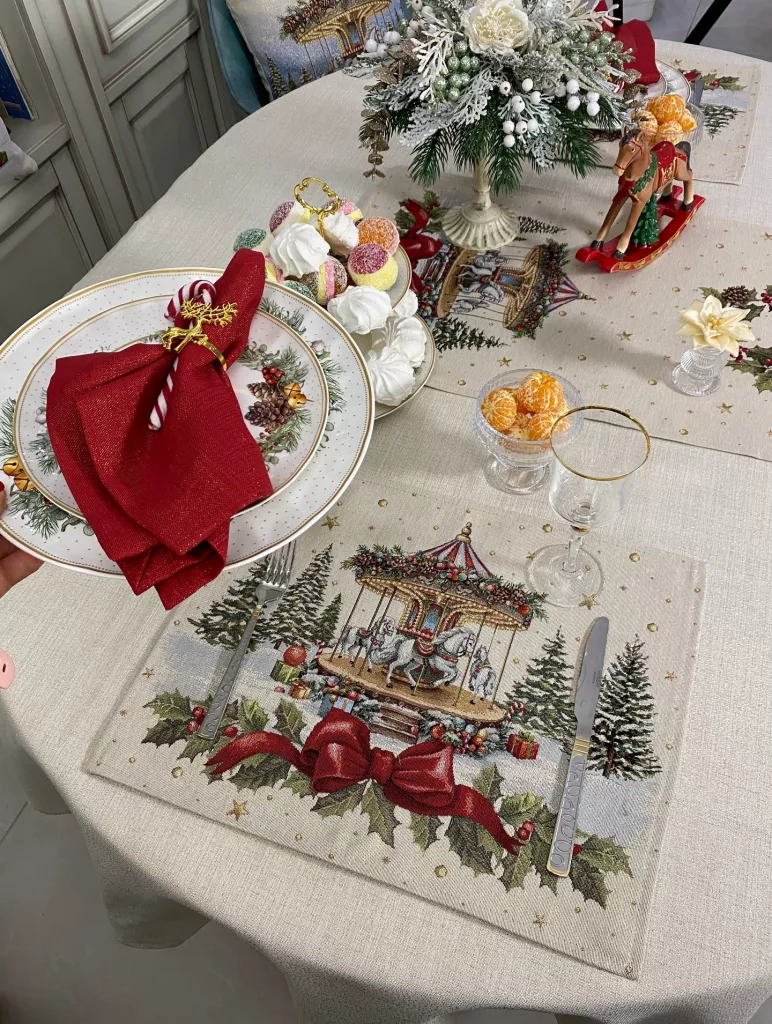 30 Christmas Table Decor Ideas for a Beautiful Holiday Dinner