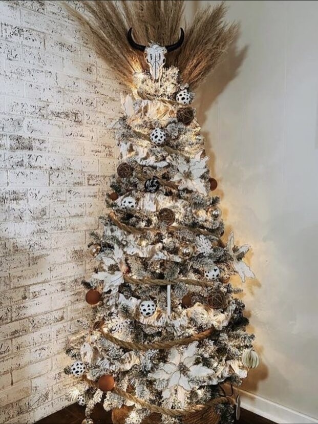 30 Modern Western Christmas Decor Ideas for a Magical Holiday Home