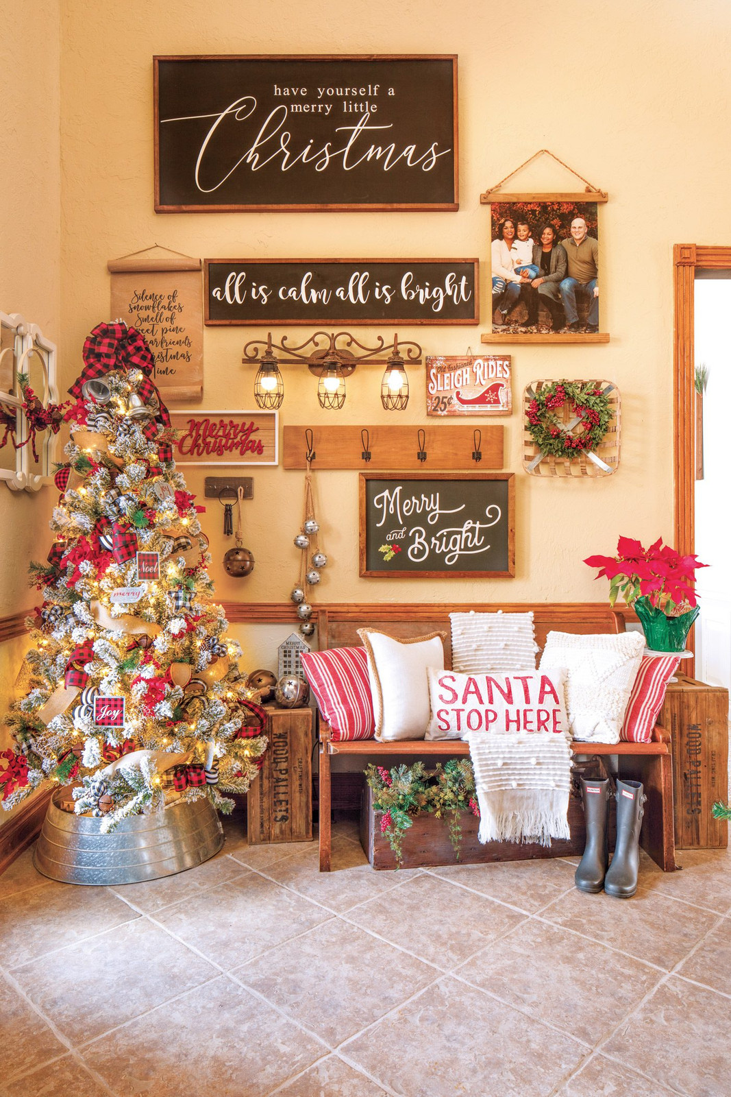 Farmhouse Entryway Flocked Tree Decor — Christmas Crafts for Adults