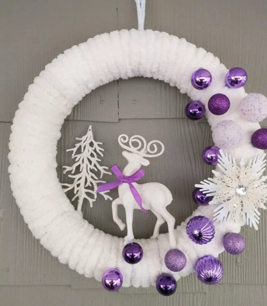 30 Unique Christmas Wreath Ideas for a Creative Holiday Decoration