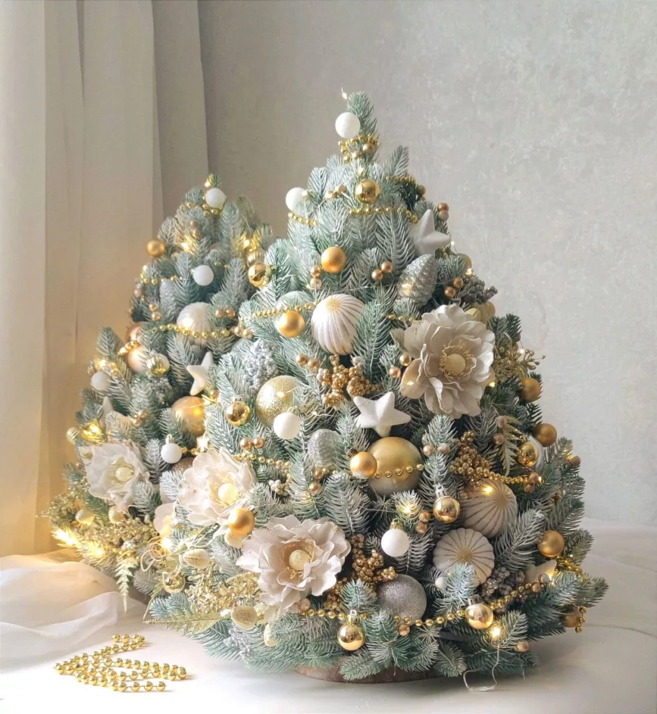 28 Small Christmas Trees for Stylish Holiday Decorating