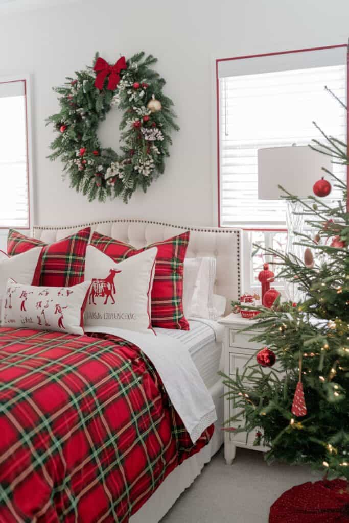 Traditional Bedroom with Ornate Wreath and Plaid Bedding — Christmas Bedroom Decor