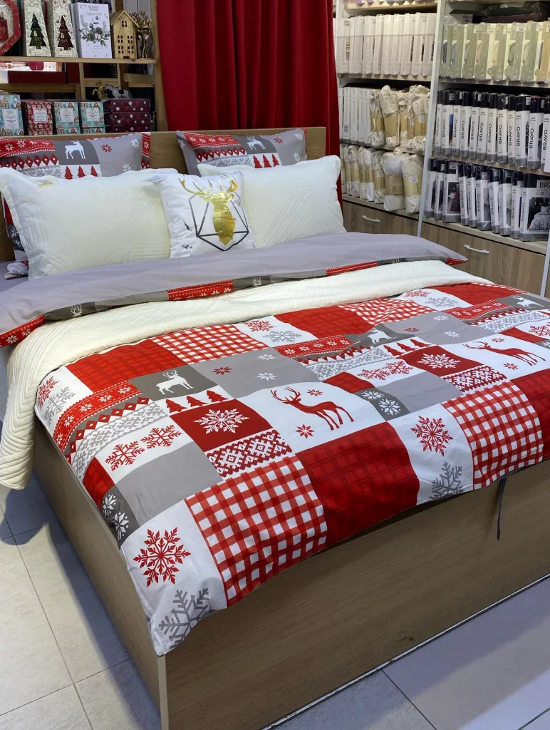 29 Cozy Christmas Bedroom Ideas for a Magical Holiday Atmosphere